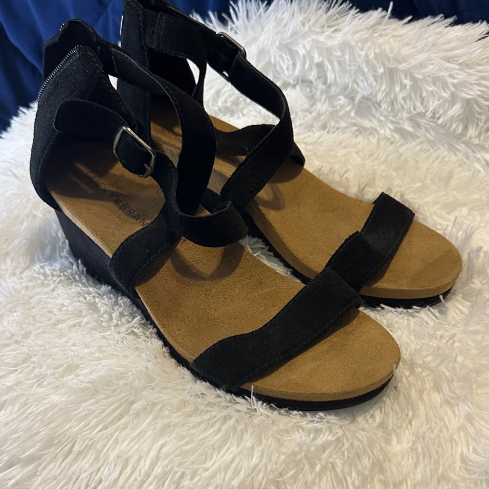 Lucky Brand Black and Tan Wedge Sandals